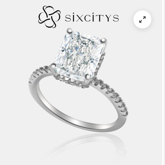 Sixcitys Jewelry - NWOT Sixcitys 4CT Synthetic Moissanite Ring Multiple Size Engagement Ring Travel